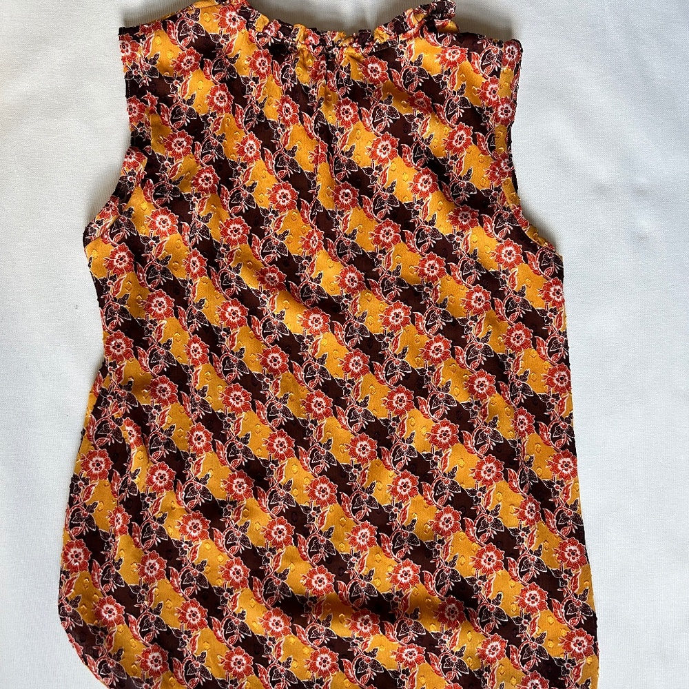 Maison d'Amelie Sleeveless Blouse, US Small, Yellow - Picture 5 of 5